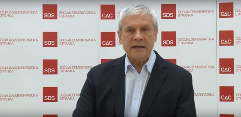 U svojim javnim nastupima, bivši predsednik Srbije Boris Tadić tvrdio je da kompanija, koja je pre tri godine na tržištu vredela 100 miliona evra, sada vredi svega 20 miliona